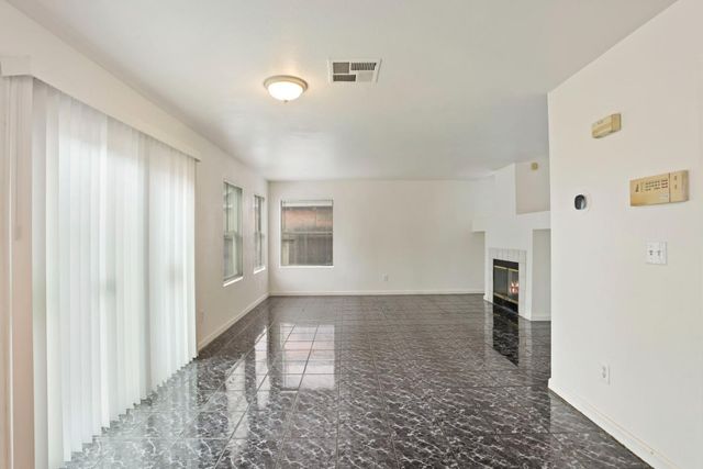 1888 Saint Lakes Way, Stockton, CA 95206