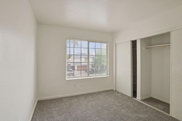 1888 Saint Lakes Way, Stockton, CA 95206