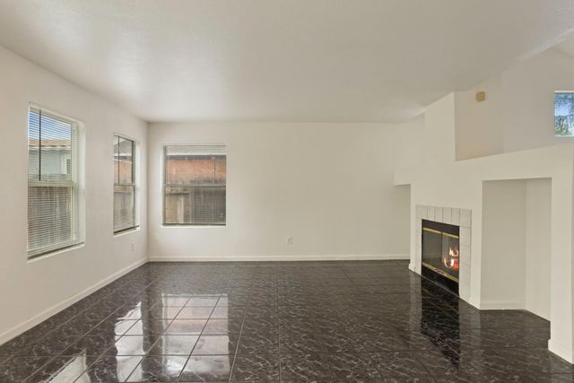 1888 Saint Lakes Way, Stockton, CA 95206