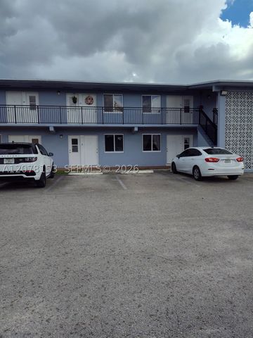 655 Eldron Dr 22, Miami Springs, FL 33166