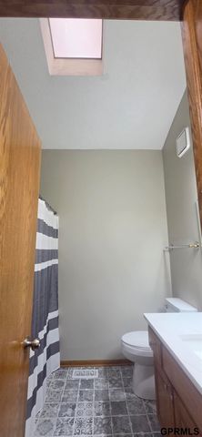 7809 S 71 Avenue, La Vista, NE 68128