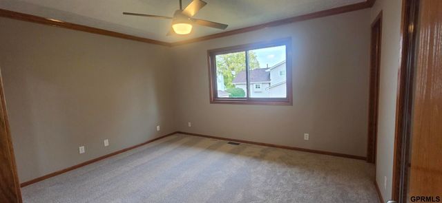 7809 S 71 Avenue, La Vista, NE 68128