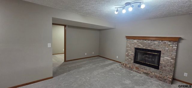 7809 S 71 Avenue, La Vista, NE 68128