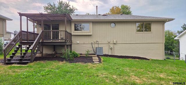 7809 S 71 Avenue, La Vista, NE 68128