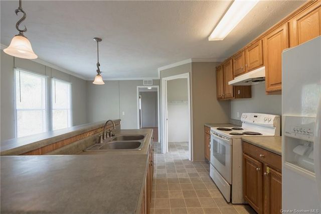 2500 Donnelly, Westlake, LA 70669