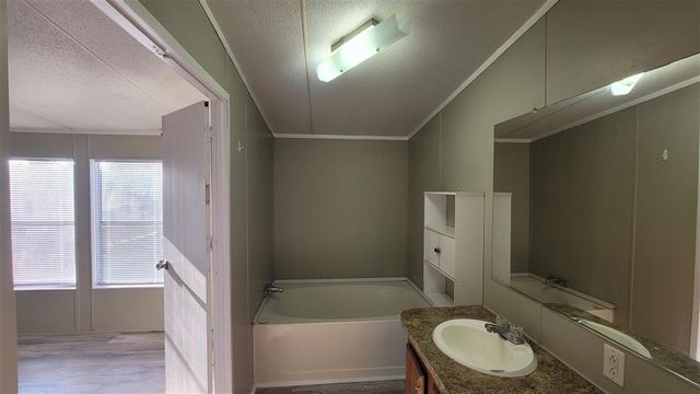 2500 Donnelly, Westlake, LA 70669