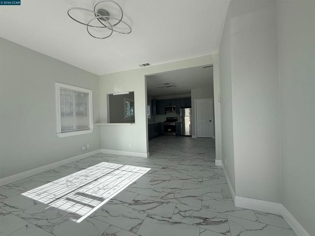 924 7Th St, Richmond, CA 94801