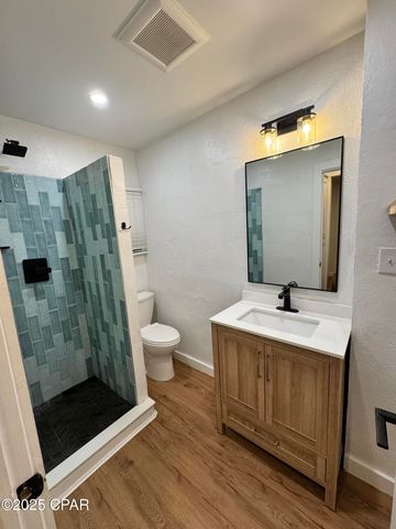 6427 Oakshore Drive, Panama City, FL 32404