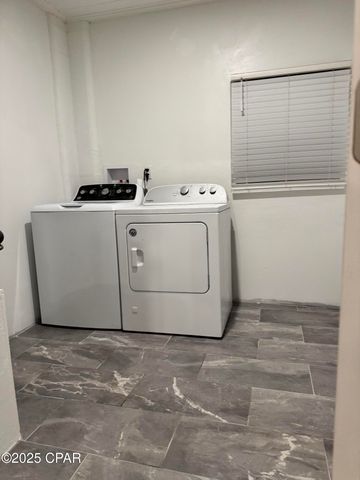 6427 Oakshore Drive, Panama City, FL 32404