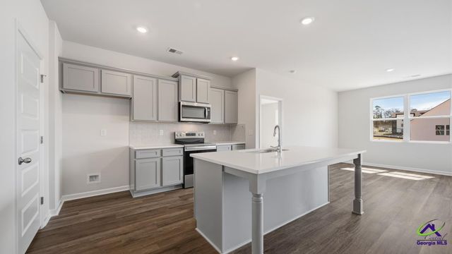 1110 Adirondac Way, Bonaire, GA 31005