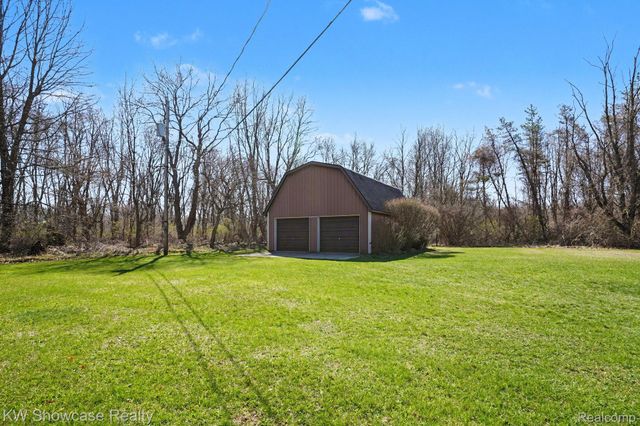4520 Stoney Acres Lane, Highland Charter Township, MI 48357