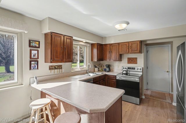 4520 Stoney Acres Lane, Highland Charter Township, MI 48357