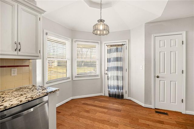 11013 N McGee Street, Kansas City, MO 64155