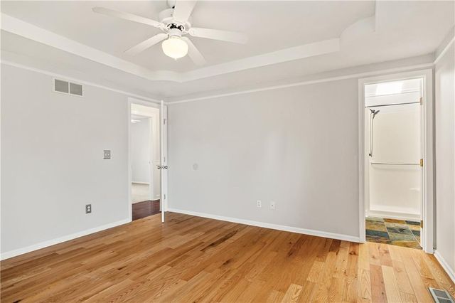 11013 N McGee Street, Kansas City, MO 64155