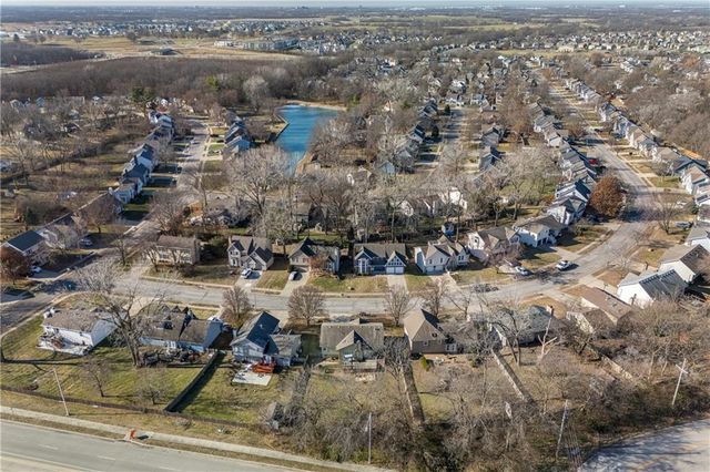 11013 N McGee Street, Kansas City, MO 64155