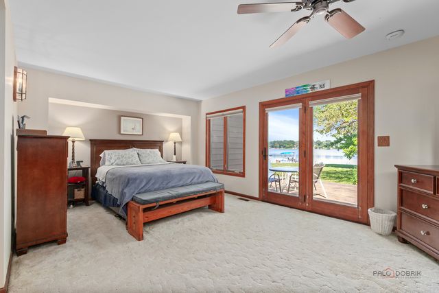 317 Mainsail Drive, Third Lake, IL 60030
