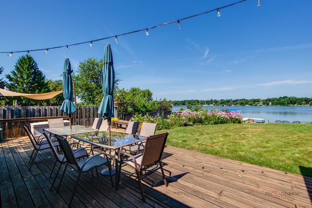317 Mainsail Drive, Third Lake, IL 60030
