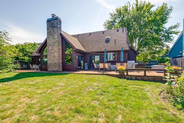 317 Mainsail Drive, Third Lake, IL 60030