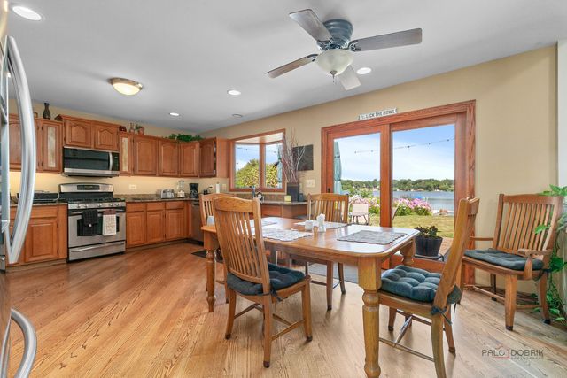 317 Mainsail Drive, Third Lake, IL 60030