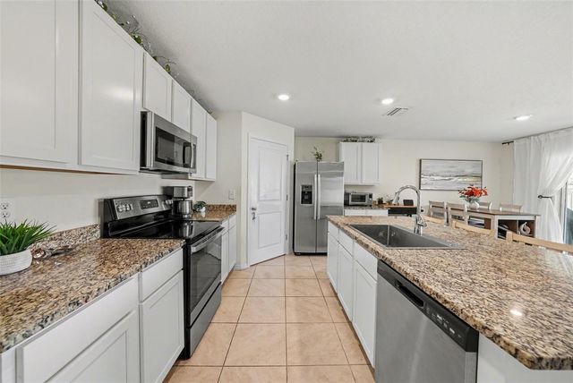 7980 BROAD POINTE DRIVE, Zephyrhills, FL 33540