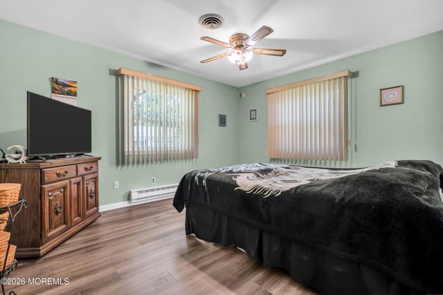 1 N Dakota Avenue, Whiting, NJ 08759