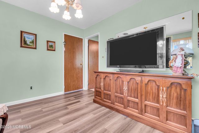 1 N Dakota Avenue, Whiting, NJ 08759