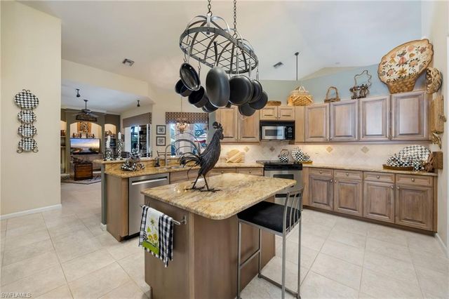 6347 Old Mahogany CT, Naples, FL 34109