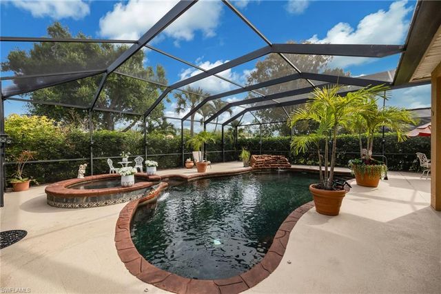 6347 Old Mahogany CT, Naples, FL 34109