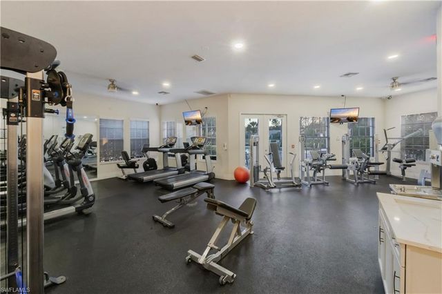 6347 Old Mahogany CT, Naples, FL 34109