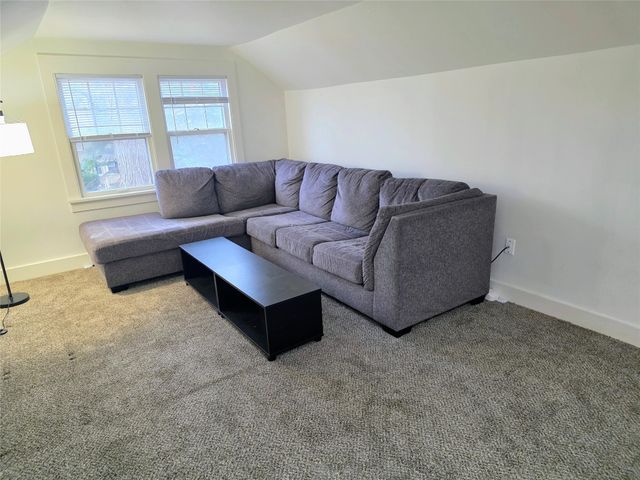 1134 39th Street, Des Moines, IA 50311