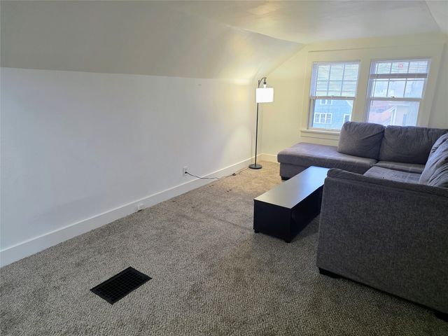 1134 39th Street, Des Moines, IA 50311