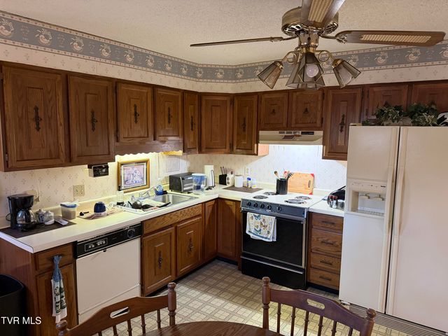 425 Buttermilk Road, Gray, TN 37615