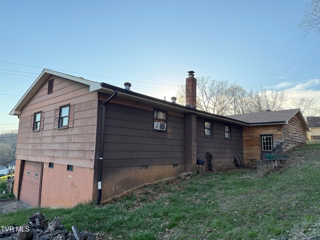 425 Buttermilk Road, Gray, TN 37615