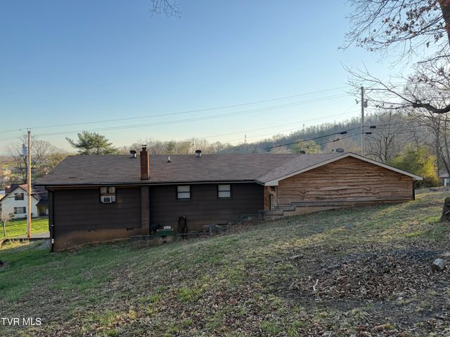 425 Buttermilk Road, Gray, TN 37615