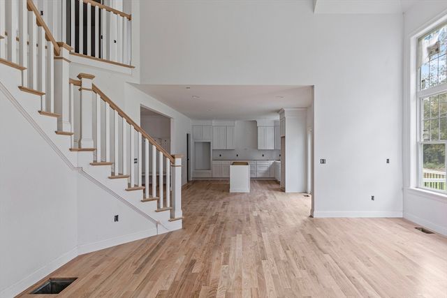 6 Abby Road, Grafton, MA 01536