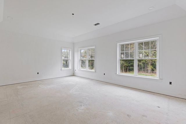 6 Abby Road, Grafton, MA 01536