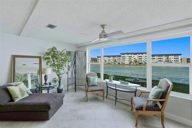 6025 SHORE BOULEVARD S 110, Gulfport, FL 33707