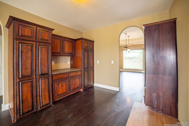 12219 Course View, San Antonio, TX 78221