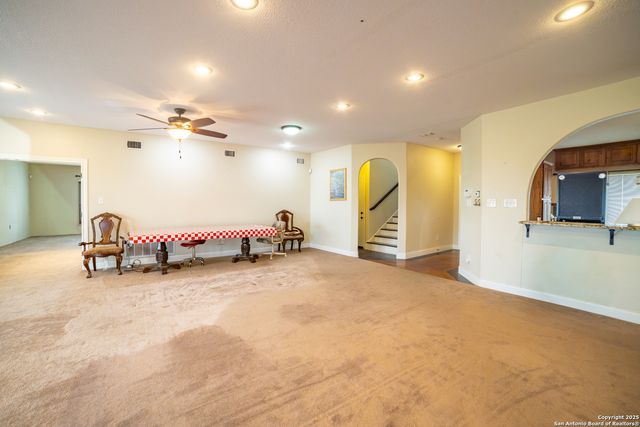 12219 Course View, San Antonio, TX 78221