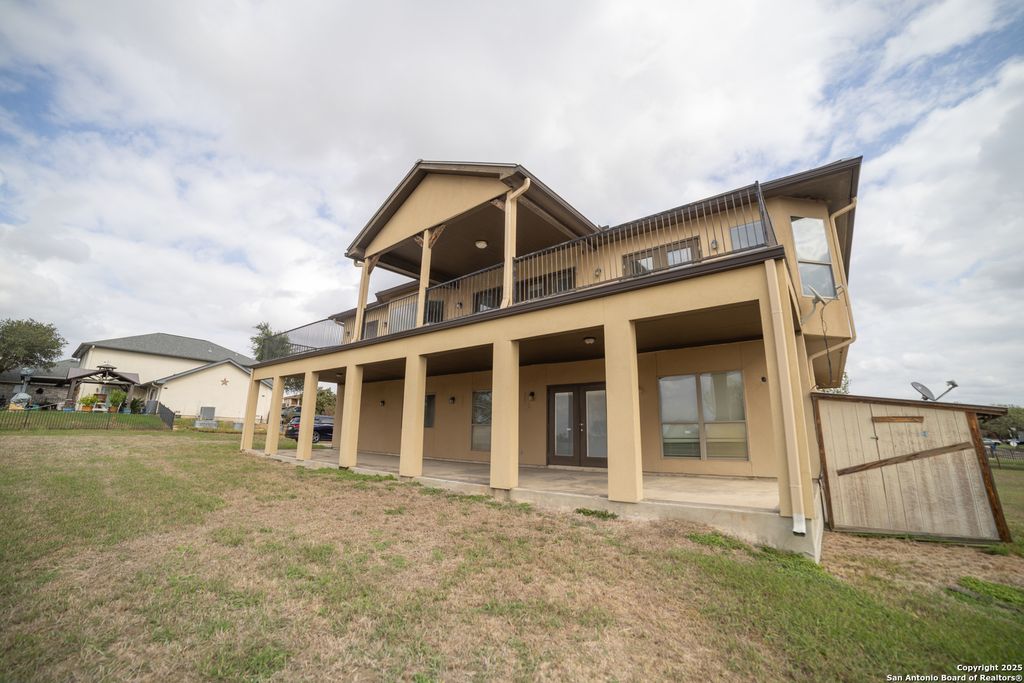 12219 Course View, San Antonio, TX 78221