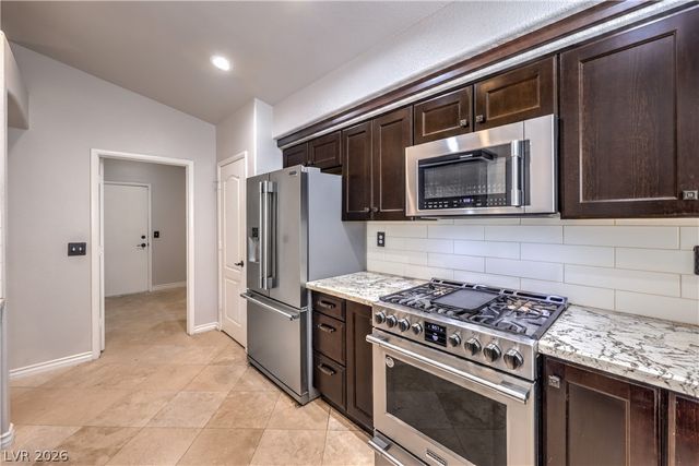 1609 Vespertina Court, Las Vegas, NV 89128