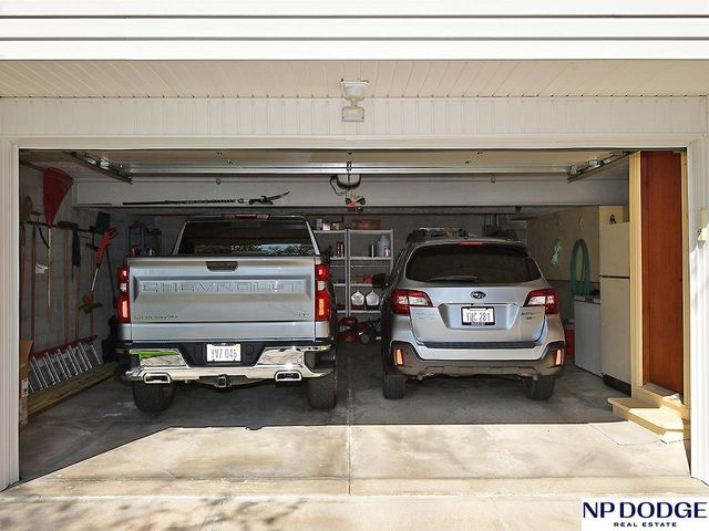 6426 S 92nd Street, Omaha, NE 68127