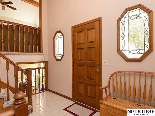 6426 S 92nd Street, Omaha, NE 68127