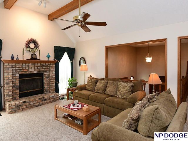 6426 S 92nd Street, Omaha, NE 68127