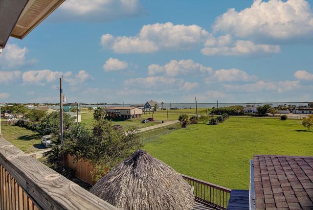 1026 21st Street, San Leon, TX 77539