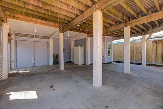 1026 21st Street, San Leon, TX 77539