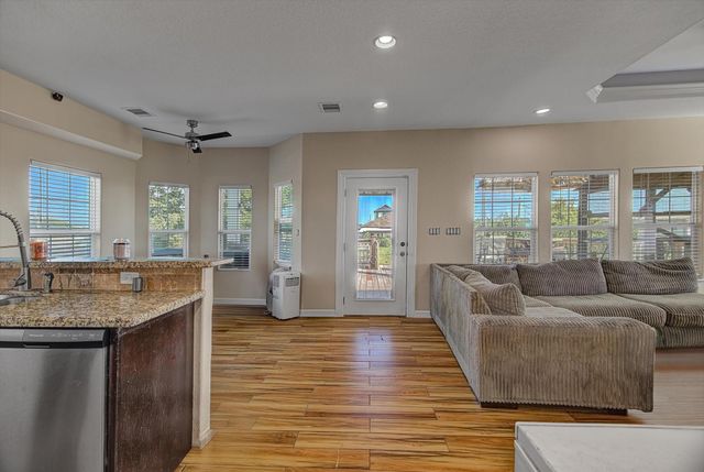 1026 21st Street, San Leon, TX 77539