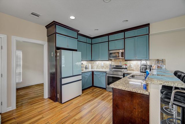 1026 21st Street, San Leon, TX 77539