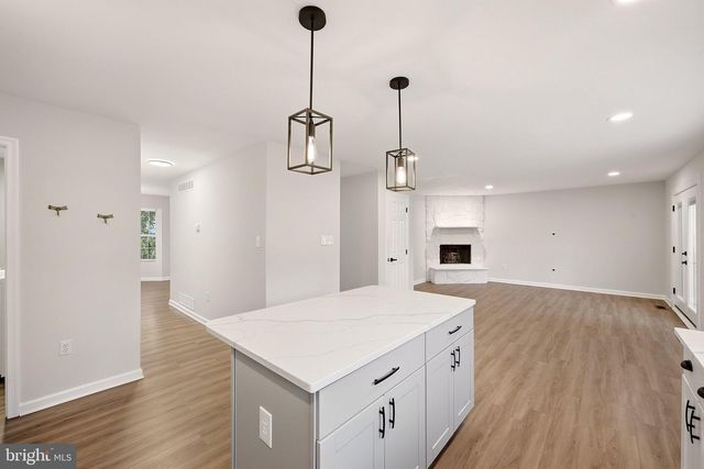107 ROMNEY PL, Stephens City, VA 22655