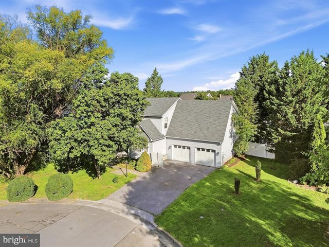 107 ROMNEY PL, Stephens City, VA 22655
